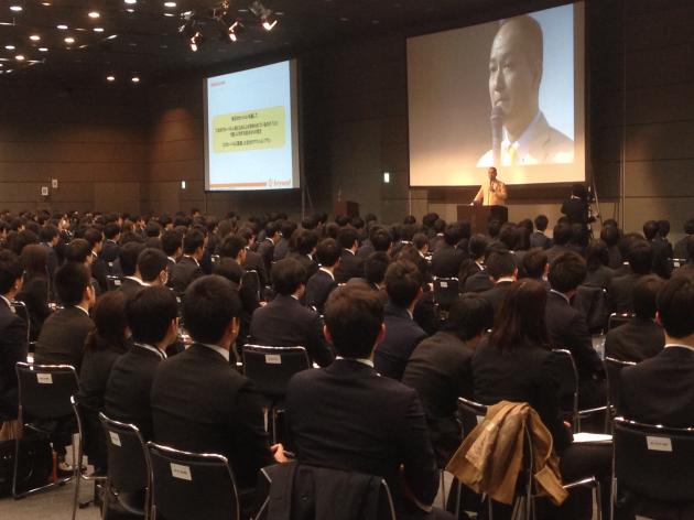 大規模ホールでの講演